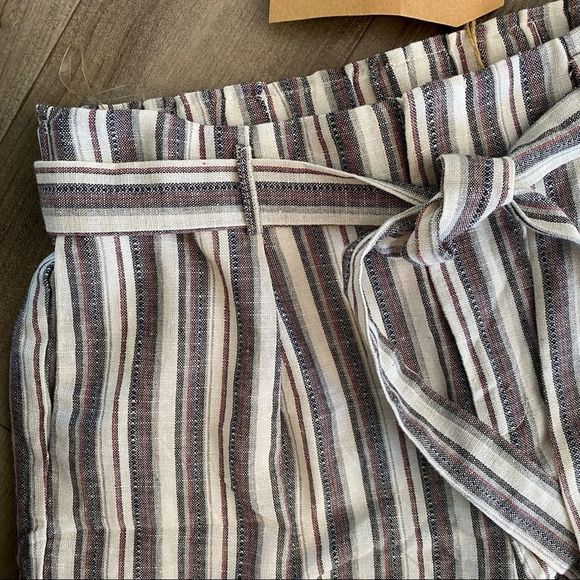 Listicle boutique casual paper bag shorts with tie waist Size Large NWT - Picture 3 of 8